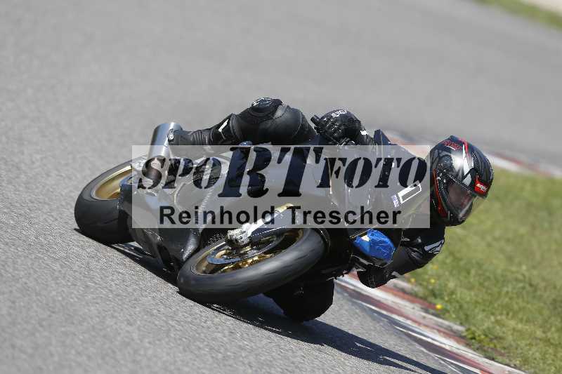 /44 09.08.2025 Plüss Moto Sport ADR/Freies Fahren/1